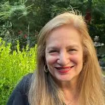 Jane Grandon, Family Therapist