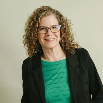Dr. Corrine Auman, founder of Choice Care Navigators and Author of award-winning book "Keenagers: Telling a New Story about Aging"| Keynote Speaker | Educator | Family Caregiving and Aging Expert